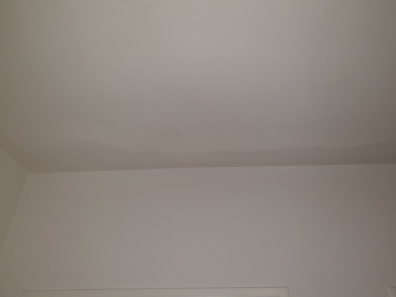 Verputz löst sich von Decke, was tun? - Renovation & Sanierung - Houzy